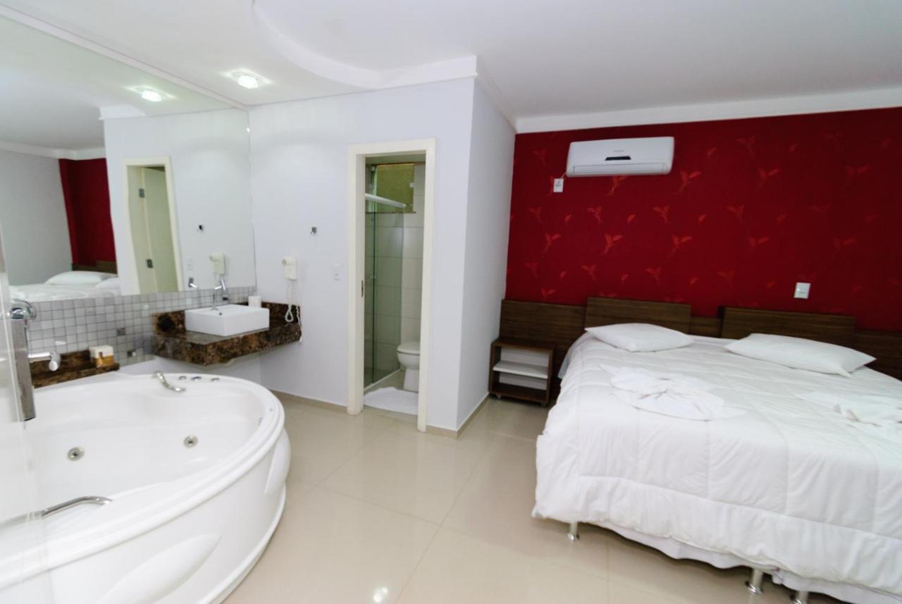 Hotel Paraiso Correia Pinto エクステリア 写真